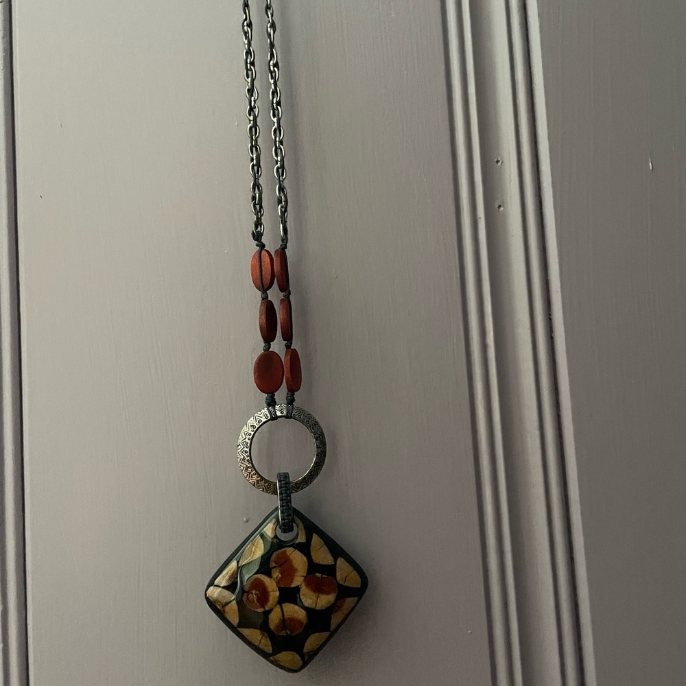 Necklace in Reds!